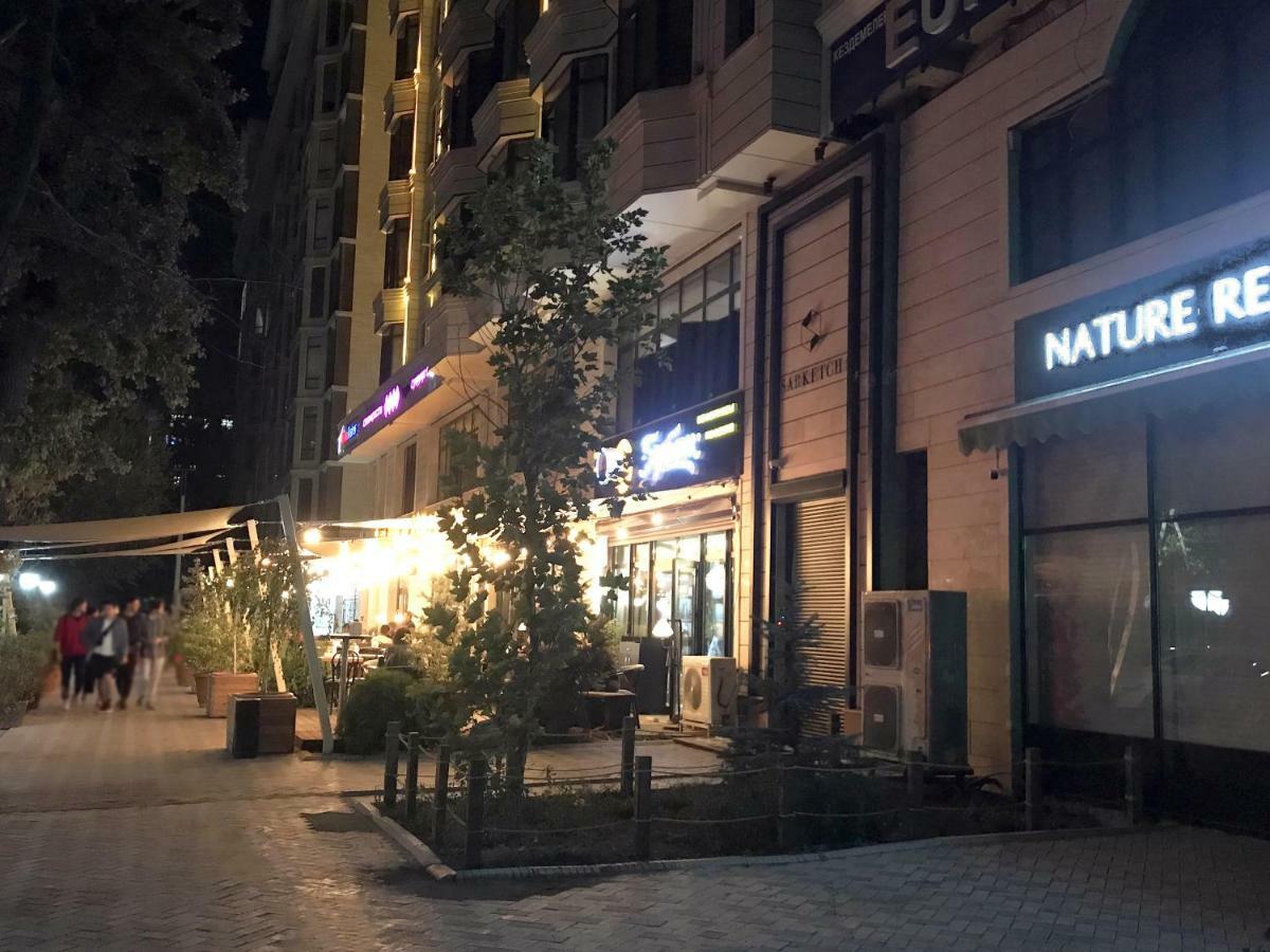 Spacious&cozy apartment in Bishkek center Zewnętrze zdjęcie