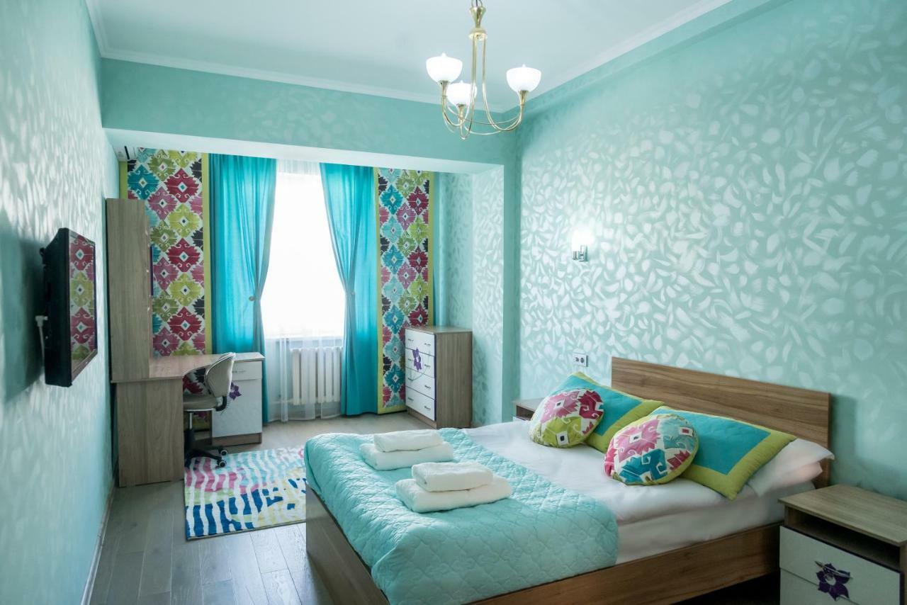 Spacious&cozy apartment in Bishkek center Zewnętrze zdjęcie